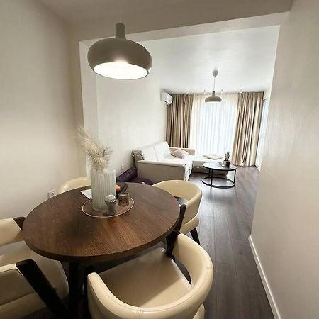 New Luxury Furnished Apartment - Beach, Varna Center & Fast Wi-Fi ภายนอก รูปภาพ