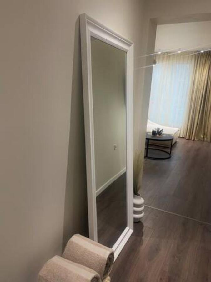 New Luxury Furnished Apartment - Beach, Varna Center & Fast Wi-Fi ภายนอก รูปภาพ